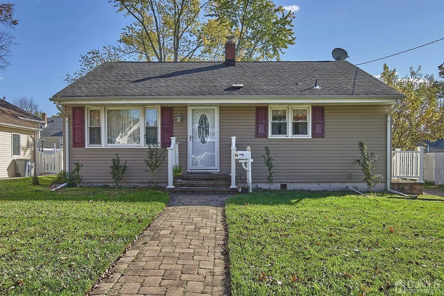 56 Pershing Ave photo 1