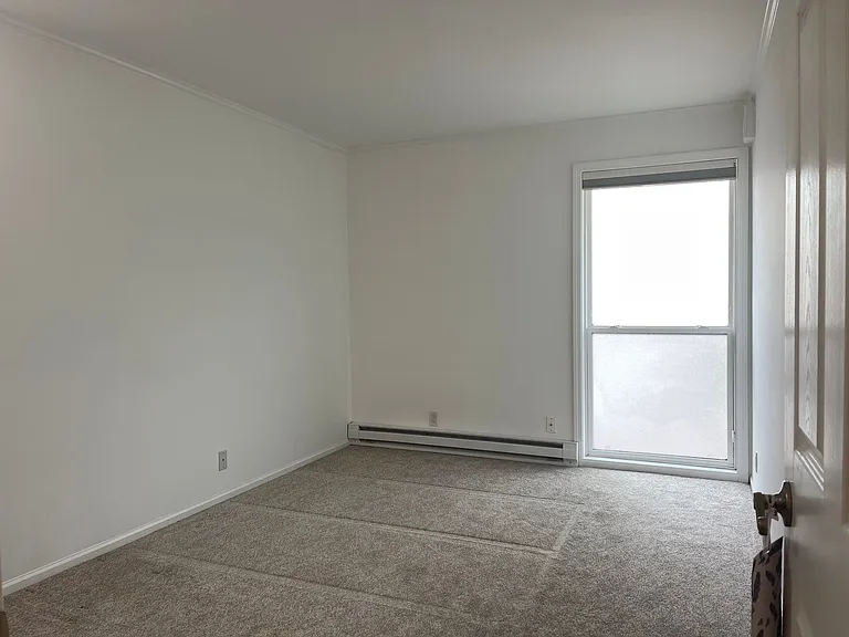 832 100th Ave NE #104 — Photo 7