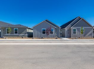 1909 NW Enterprise St, Mountain Home, ID 83647