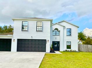 1957 SW Logwood Rd, Port Saint Lucie, FL 34953