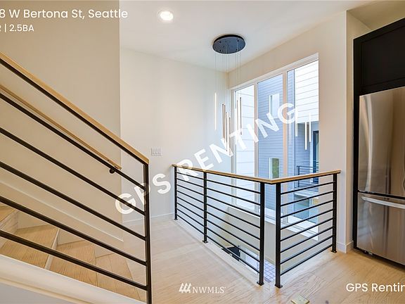 4th image of 708 W Bertona St