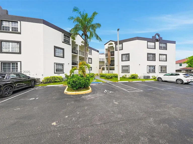 9735 Fontainebleau Blvd #G310 — Photo 22