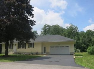 26 Tirrell Hill Rd, Bedford, NH 03110