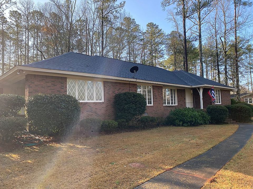 2 lots..Home sits on front