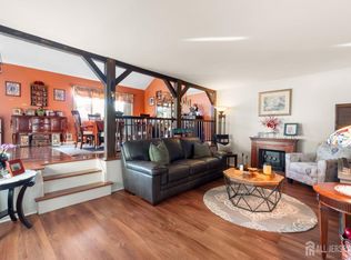 63 Tennyson St, Carteret, NJ 07008