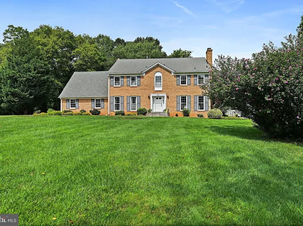 8412 Martingale Dr, Mc Lean, VA 22102