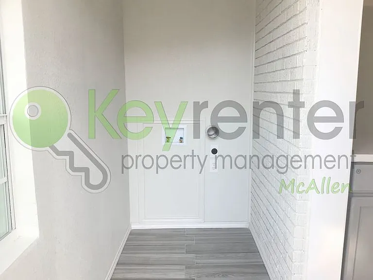 1016 Laurel Ave — Photo 18