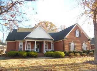 3720 Ayrshire Ct, Harrisburg, NC 28075