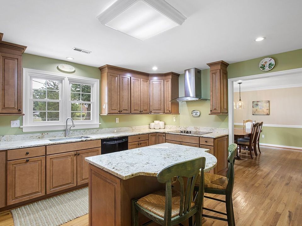 1st image of 4533 Haymarket Ln