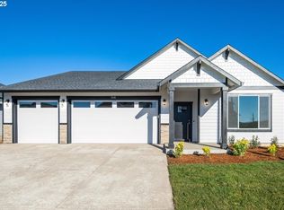 540 E 4th St, Yamhill, OR