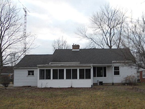 2nd image of 25 Bradley Ave