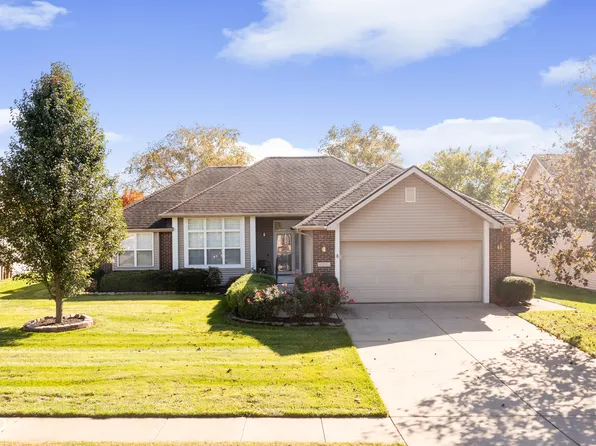 1971 Saint James Pl, Columbus, IN 47201