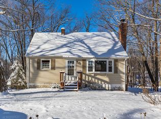 14 Burgher Rd, Highland Lakes, NJ 07422