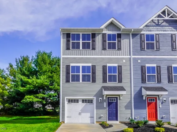 263 Slate Ridge Dr, Barberton, OH 44203