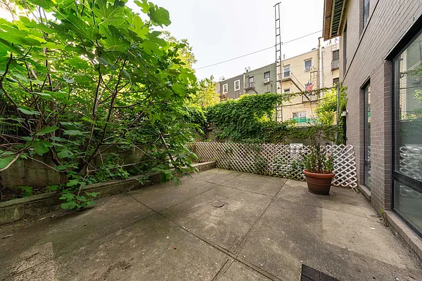 Rented by Corcoran | media 15