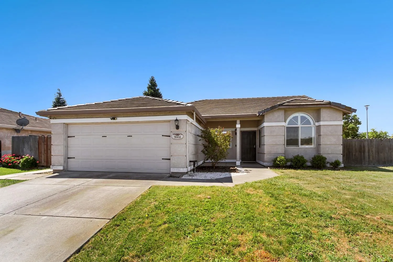 9006 Stinson Beach Way photo 1