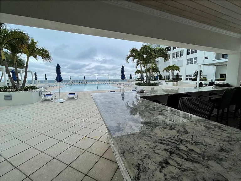 2751 S Ocean Dr #1204S — Photo 49