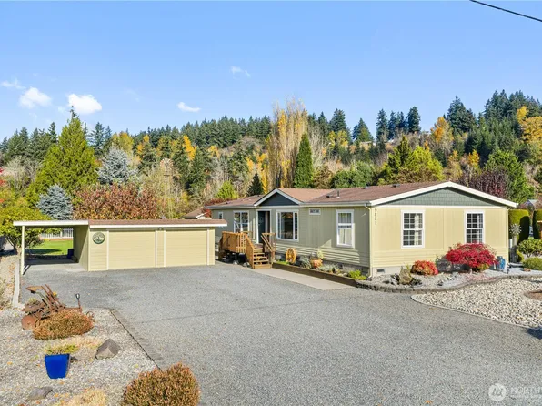 9821 Dechaux Road E, Edgewood, WA 98371