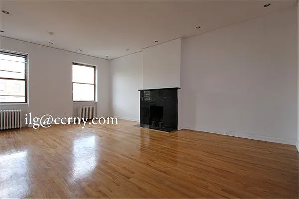 Rented by City Connections Realty | media 27