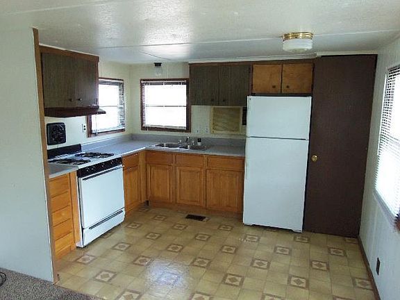 2nd image of 1305 S Wall St Lot 08