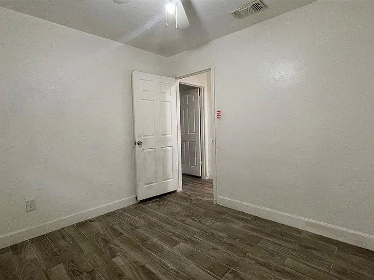 3819 Botany Ln — Photo 3