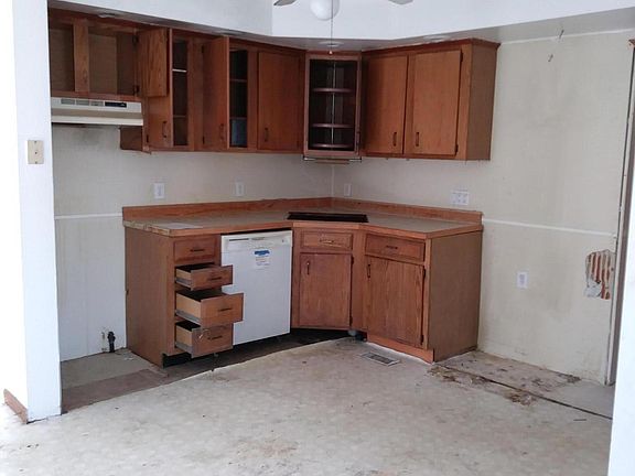 5th image of 2451 Vendome Dr S