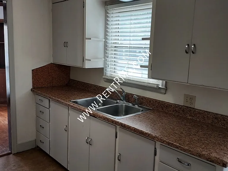 2929 SW Huntoon St — Photo 11