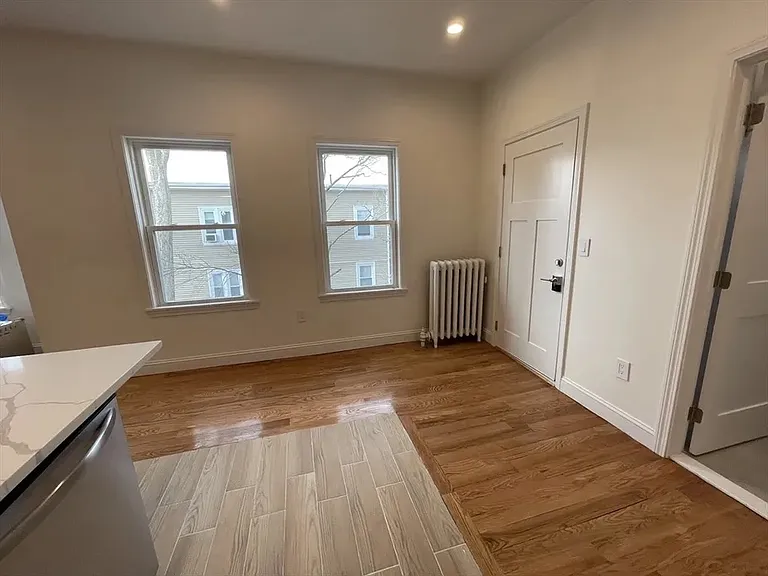 210 Whitman Ave #3 — Photo 2