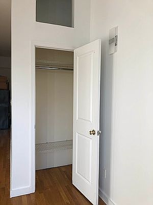 5th image of 433 Rogers Ave #3M