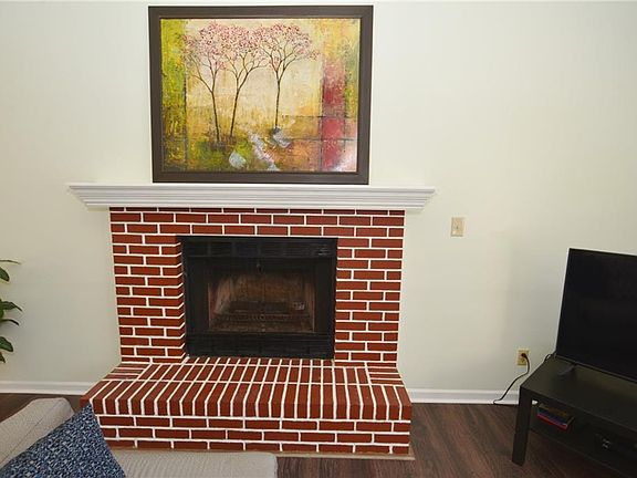 5th image of 820 Chapel Pines Dr W #123