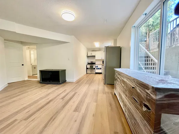 1695X 84th Ave, Surrey, BC V4N 0W5
