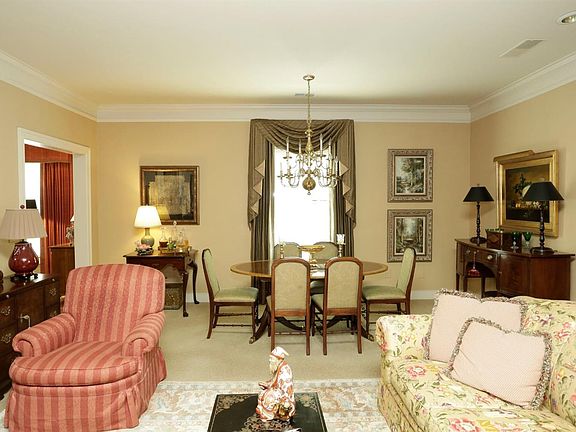 4th image of 2957 Four Pines Dr APT 1