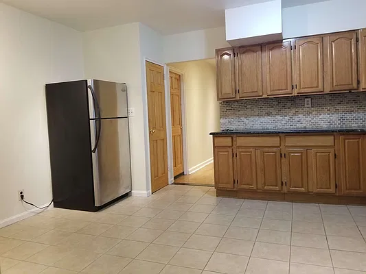 Rented by Frank Valvo Real Estate | media 8