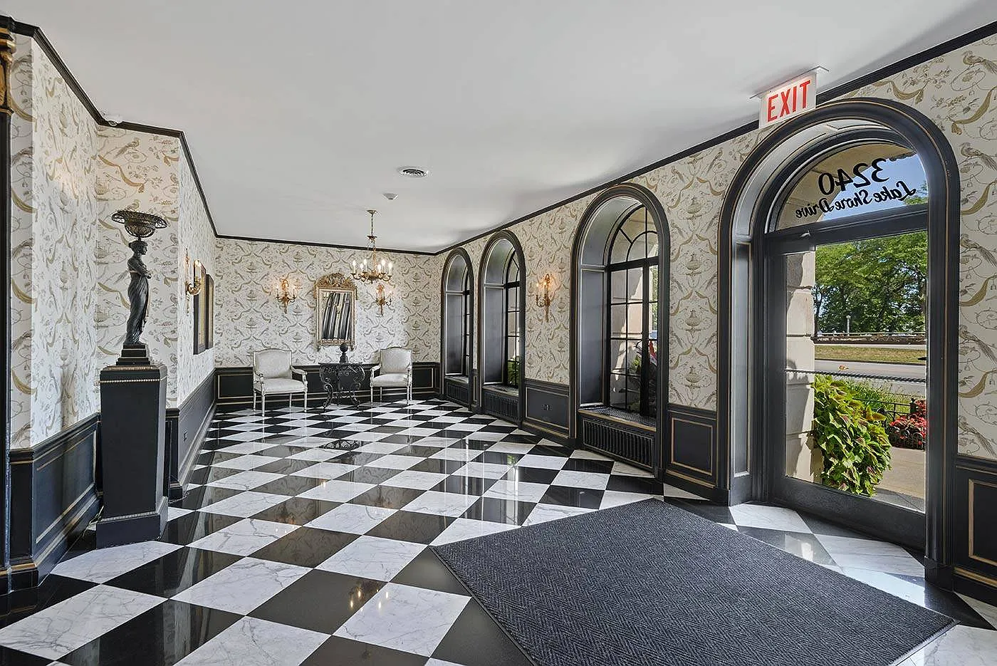 3240 North Lake Shore Drive — Photo 4