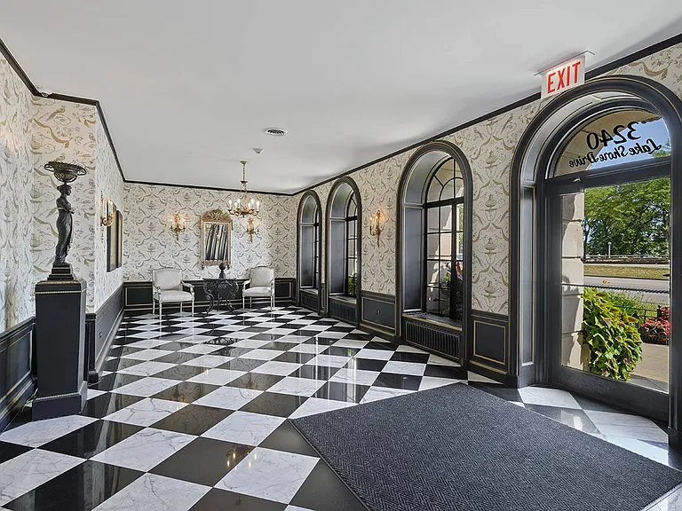 3240 North Lake Shore Drive — Photo 4