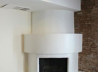 558 W Wellington Ave APT 2R, Chicago, IL 60657