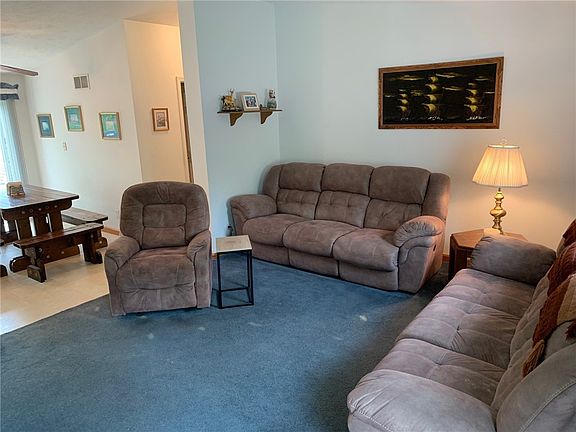 5th image of 11864 Oakmont Dr