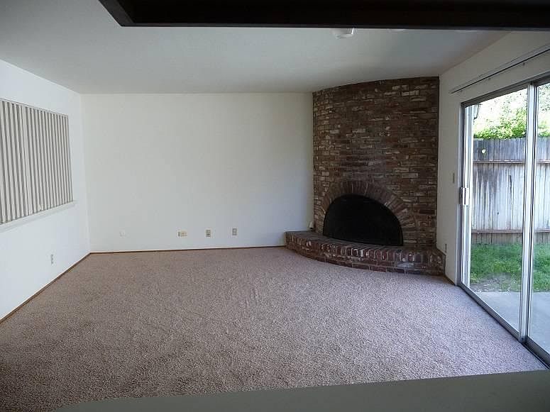 1st image of 1435 Wake Forest Dr APT 8