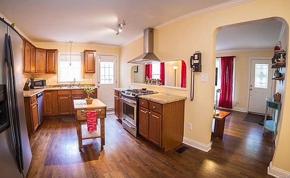 5th image of 3809 Winterfield Pl