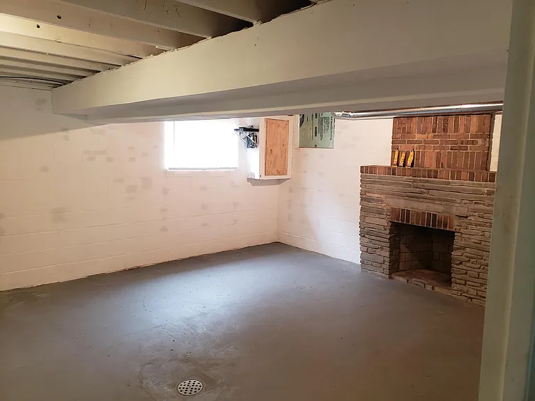 Gameroom downstairs