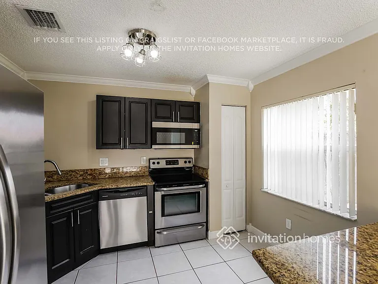 15310 SW 47th St — Photo 6