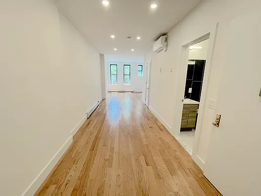 Rented by New Amsterdam Realty Group | media 3