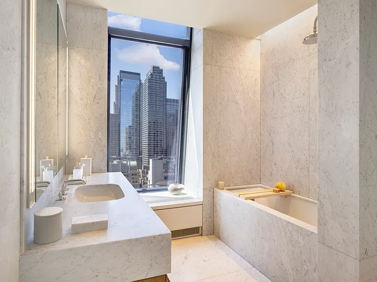7 W 57th St #PENTHOUSE — Photo 11