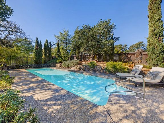 2nd image of 80 Atherton Oaks Drive