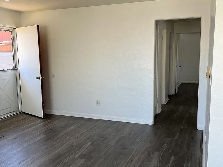1510 Hickory St NE #1510 — Photo 5