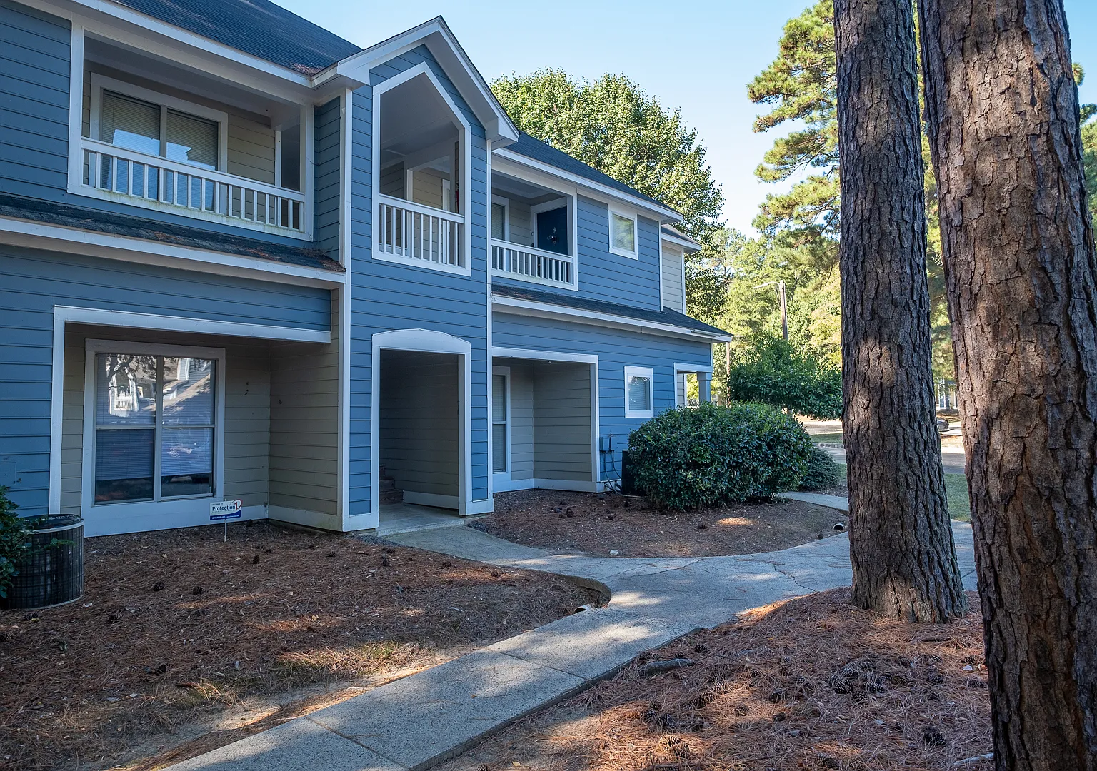 REGENCY PLACE APARTMENTS — Photo 2