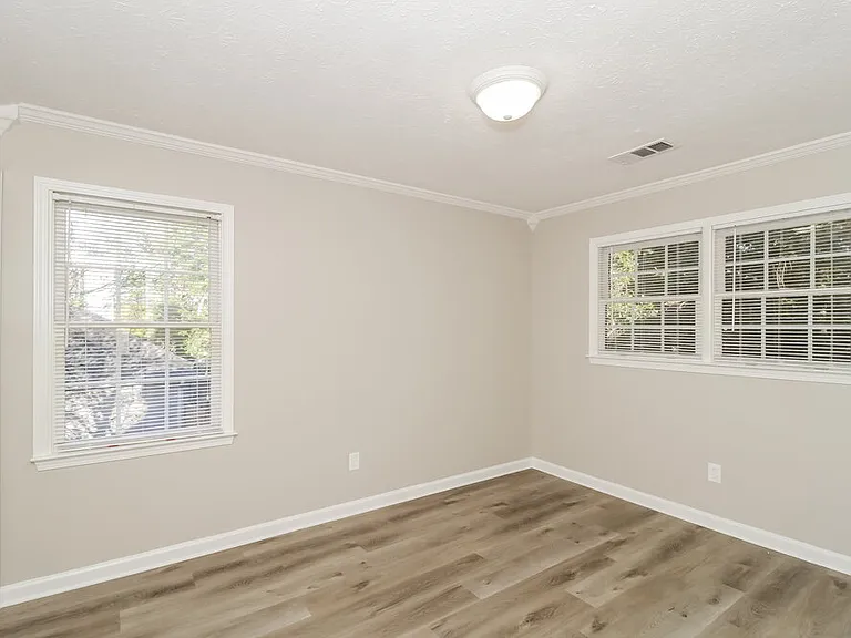 37 Winter Park Ln — Photo 13