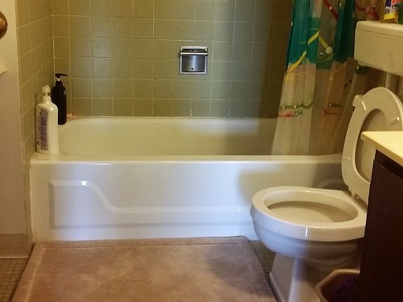 5th image of 501 W 24th Pl APT 504