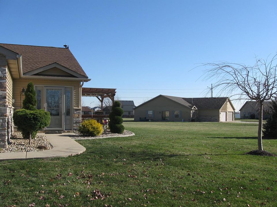 8793 Pierce St, Merrillville, IN 46410 Zillow