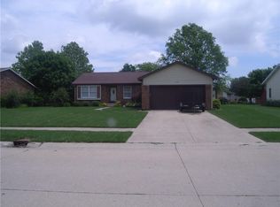 1121 Canterbury Dr, Celina, OH